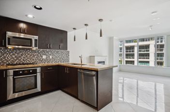 408 133 E Esplanade AVE North Vancouver, North Vancouver Apartments for sale, MLS® R3011894