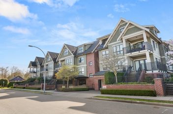 408 4689 52a ST Delta, Delta Apartments for sale, MLS® R3005322