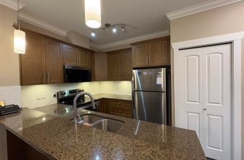 409 8183 121a ST Surrey, Surrey Apartments for sale, MLS® R2981515