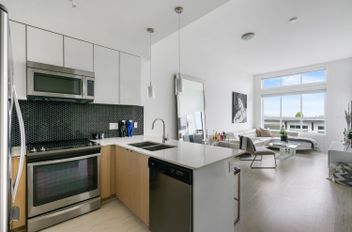 414 6468 195a AVE Surrey, Surrey Apartments for sale, MLS® R3026889