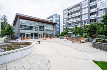 421 13963 105 BLVD Surrey, Surrey Apartments for sale, MLS® R3000828