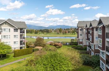 423 19677 Meadow Gardens Way Pitt Meadows, Pitt Meadows Apartments for sale, MLS® R3004288