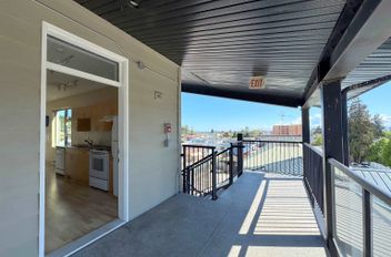 424 5604 Inlet AVE Sechelt, Sechelt Apartments for sale, MLS® R3003915