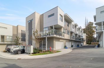 43 12585 104a AVE Surrey, Surrey Apartments for sale, MLS® R2857924