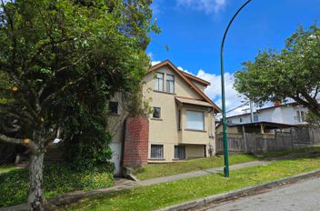 4390 Nanaimo St  Vancouver, Vancouver Apartments for sale, MLS® R3010106