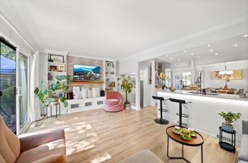 49 1910 Cedar Village Crescent North Vancouver, North Vancouver Apartments for sale, MLS® R3042126