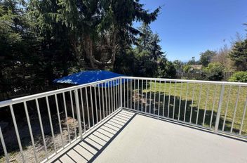 4987 Laurel AVE Sechelt, Sechelt Apartments for sale, MLS® R3001266