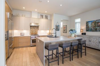 5009 Cedar Springs DR Tsawwassen, Tsawwassen Apartments for sale, MLS® R3026645