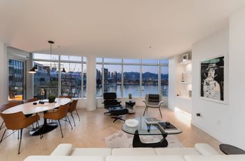 501 138 Athletes Way Vancouver, Vancouver Apartments for sale, MLS® R3118890