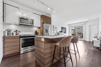 501 13963 105 BLVD Surrey, Surrey Apartments for sale, MLS® R3002217
