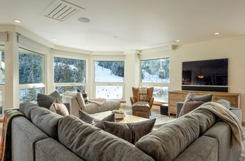 501.601 4557 Blackcomb Way Whistler, Whistler Apartments for sale, MLS® R2951312