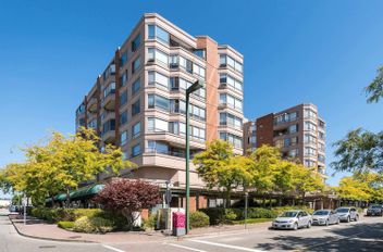 511 15111 Russell AVE White Rock, White Rock Apartments for sale, MLS® R3003960