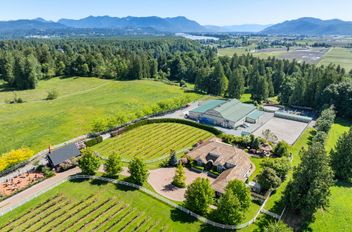 5290 Olund RD Abbotsford, Abbotsford Apartments for sale, MLS® R2898603