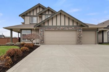 5349 Chinook ST Chilliwack, Chilliwack Apartments for sale, MLS® R3000250