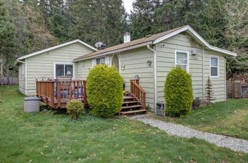 5535 Kontiki RD Sechelt, Sechelt Apartments for sale, MLS® R2979144