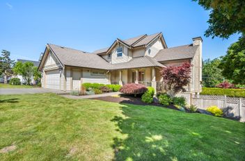 5597 Alpine Crescent Chilliwack, Chilliwack Apartments for sale, MLS® R3013086