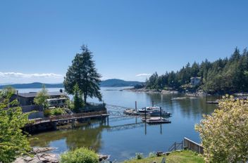 5639 O'brian RD Halfmoon Bay, Halfmoon Bay Apartments for sale, MLS® R2970198