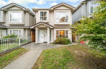 5657 Kerr ST Vancouver, Vancouver Apartments for sale, MLS® R3076474