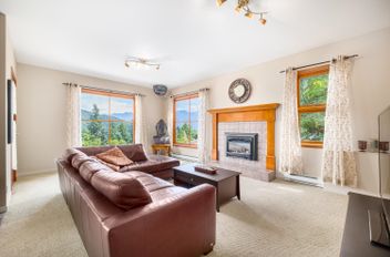 571 Roocroft LN Bowen Island, Bowen Island Apartments for sale, MLS® R2975683
