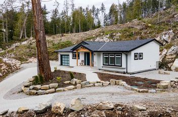 5758 Sargeant Bay Heights RD Halfmoon Bay, Halfmoon Bay Apartments for sale, MLS® R2966583