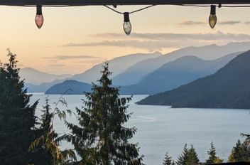5894 Skookumchuk RD Sechelt, Sechelt Apartments for sale, MLS® R2987834