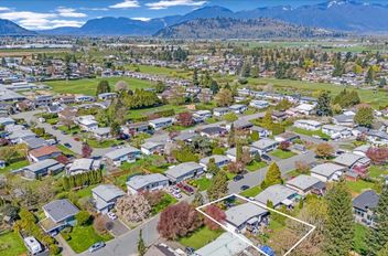6050 Glenmore DR Chilliwack, Chilliwack Apartments for sale, MLS® R2998748