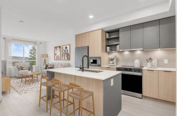 613 13439 94a AVE Surrey, Surrey Apartments for sale, MLS® R2988750