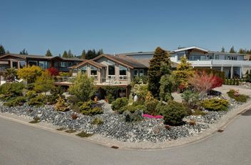 6327 Baillie RD Sechelt, Sechelt Apartments for sale, MLS® R3032770