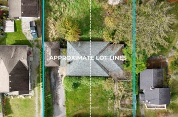 635 Martin RD Gibsons, Gibsons Apartments for sale, MLS® R2966092