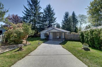 6557 Bjorn PL Sechelt, Sechelt Apartments for sale, MLS® R2994847