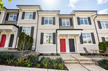 67 2070 Oak Meadows DR Surrey, Surrey Apartments for sale, MLS® R2994188