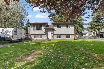 6905 Helston Crescent Surrey, Surrey Apartments for sale, MLS® R2995527