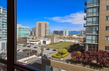 702 6191 Buswell ST Richmond, Richmond Apartments for sale, MLS® R2995637