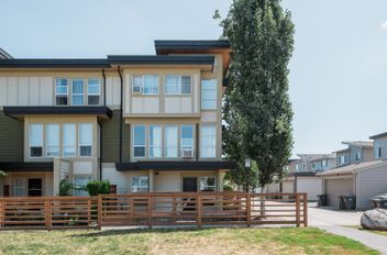 71 19477 72a AVE Surrey, Surrey Apartments for sale, MLS® R3000208