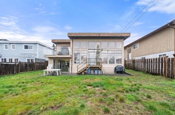 741 E 14th ST North Vancouver, North Vancouver Apartments for sale, MLS® R3081900