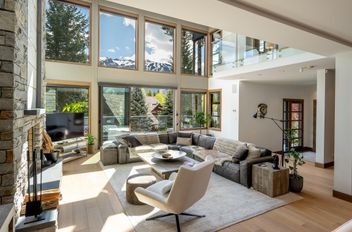 7441 Treetop LN Whistler, Whistler Apartments for sale, MLS® R3003077