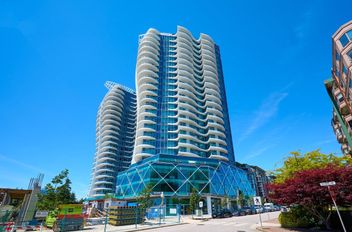 801 1501 Foster ST Surrey, Surrey Apartments for sale, MLS® R2958637