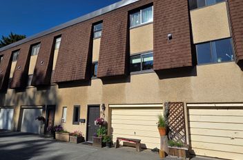 829 Old Lillooet RD North Vancouver, North Vancouver Apartments for sale, MLS® R3013898