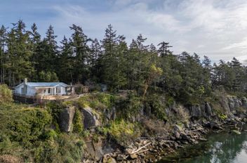 90 Gulf DR Galiano Island, Galiano Island Apartments for sale, MLS® R2981056