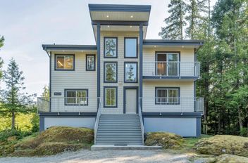 9431 Stephens Way Halfmoon Bay, Halfmoon Bay Apartments for sale, MLS® R3002909