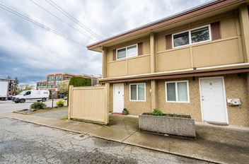 A 2048 Mccallum RD Abbotsford, Abbotsford Apartments for sale, MLS® R2999631