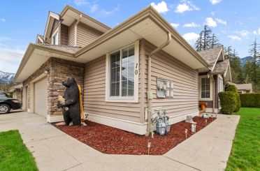 10 1175 7th AVE Hope, Hope Apartments for sale, MLS® R2982324