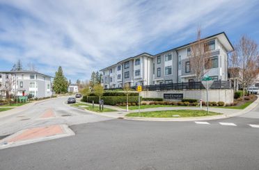 123 15235 Sitka DR Surrey, Surrey Apartments for sale, MLS® R2987204