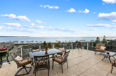 1235 Oxford ST White Rock, White Rock Apartments for sale, MLS® R2983043