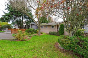 1320 Kent ST White Rock, White Rock Apartments for sale, MLS® R2996746