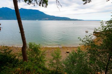 1433 Eaglecliff RD Bowen Island, Bowen Island Apartments for sale, MLS® R3027970