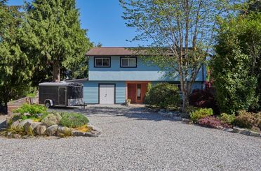 1454 Davidson RD Gibsons, Gibsons Apartments for sale, MLS® R3006932