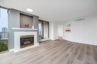 1501 3070 Guildford Way Coquitlam, Coquitlam Apartments for sale, MLS® R2986298