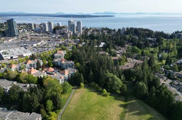 15012 Southmere Close Surrey, Surrey Apartments for sale, MLS® R2998013