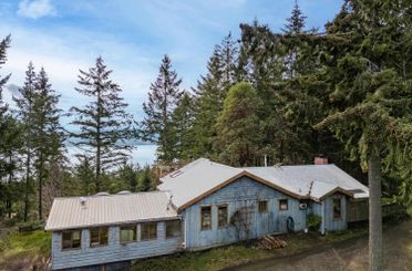 1690 Cottage Way Galiano Island, Galiano Island Apartments for sale, MLS® R2981533